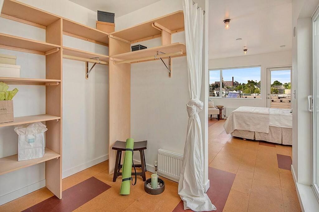 Huge & Fun Artist's Loft - 5 Levels! Holiday home *